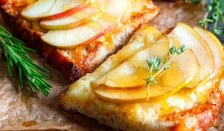 apple-and-cheddar-crostini-featured